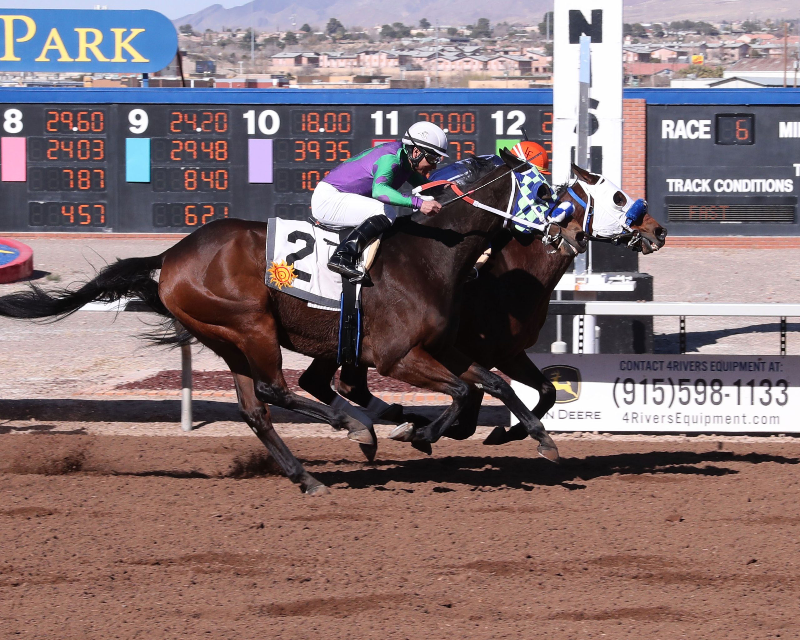 Racing Sunland Park